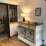 De La Cour Au Grenier Apartmán