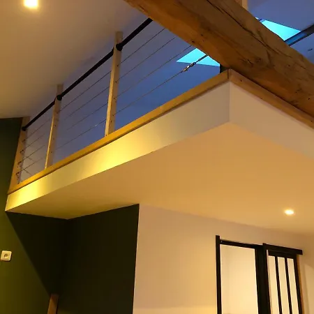 De La Cour Au Grenier Apartmán Chauvigny