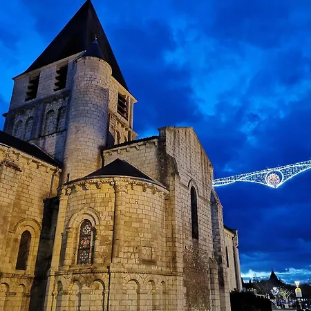 Apartment De La Cour Au Grenier *