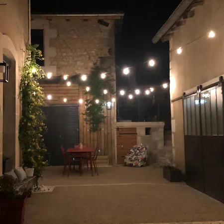 De La Cour Au Grenier דירה *