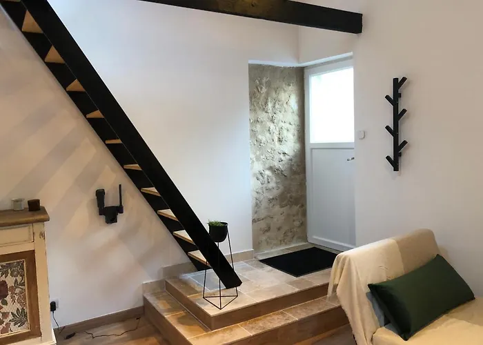 Lejlighed De La Cour Au Grenier *