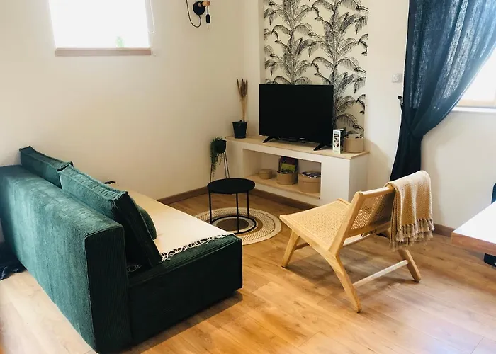 De La Cour Au Grenier Lejlighed