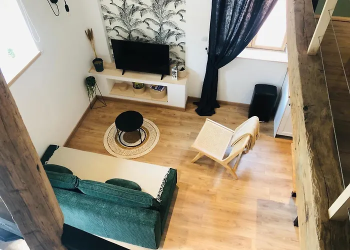 Lejlighed De La Cour Au Grenier